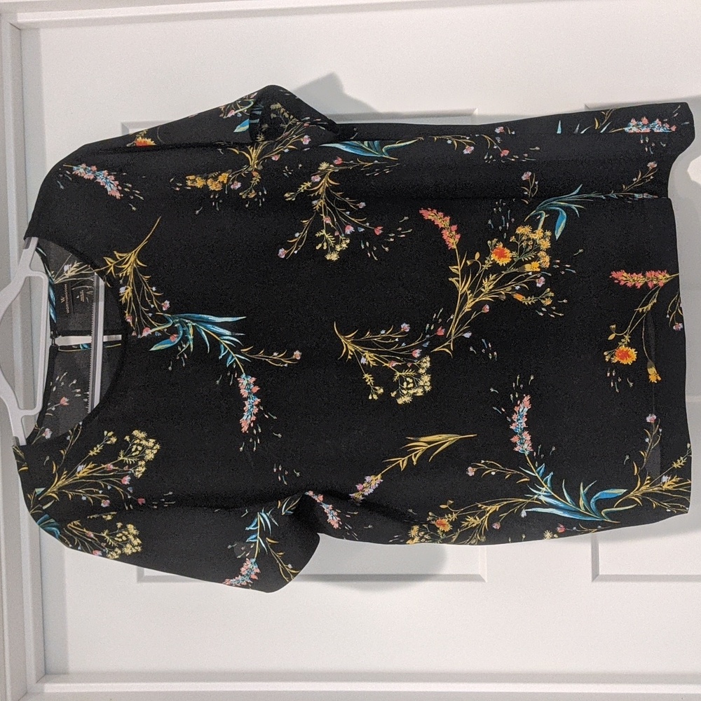 Worthington women's floral black blouse